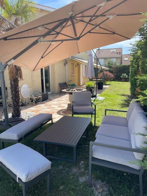 Villa Individuelle - Chassieu Exterior foto